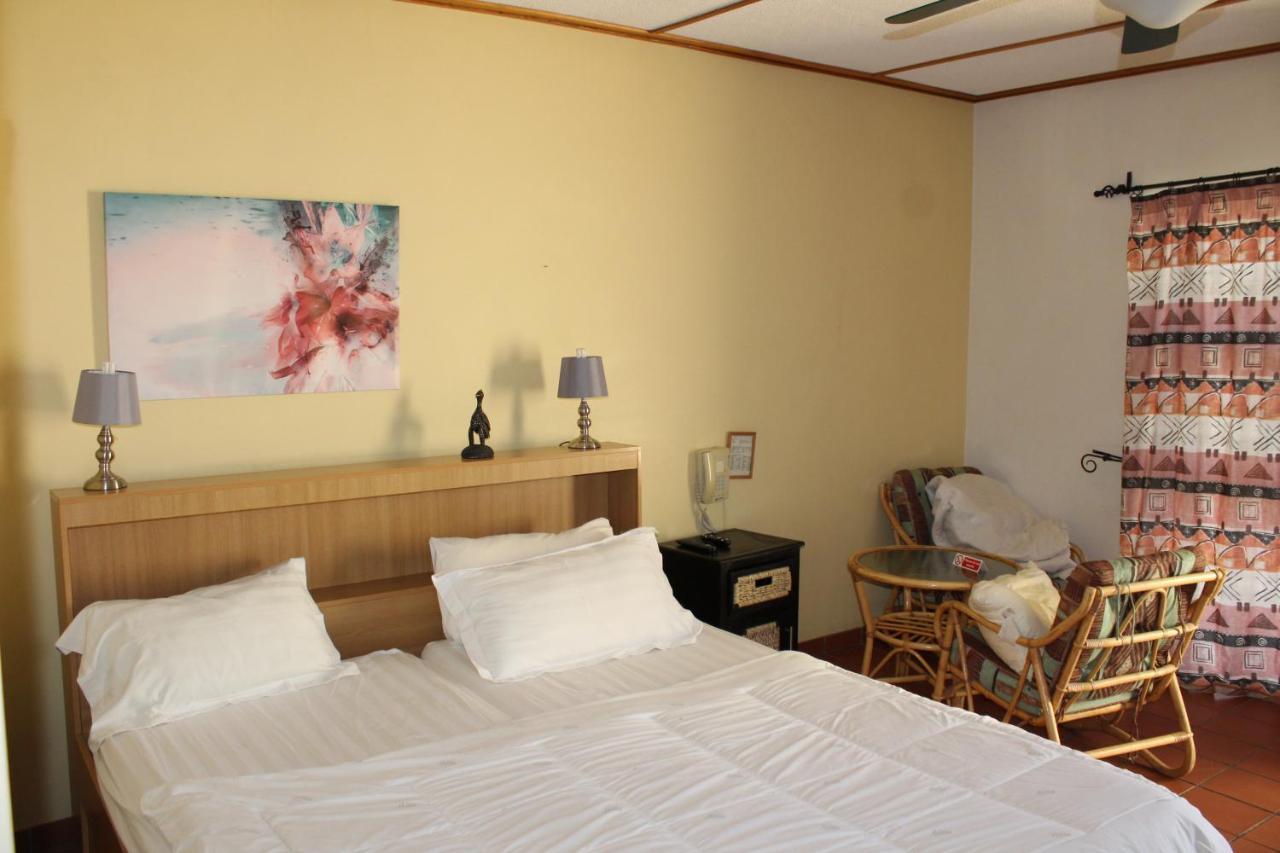 Onganga Hotel Pension Windhoek Exterior photo